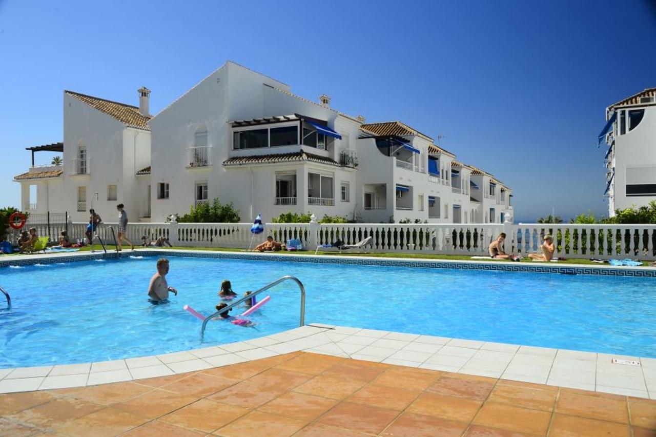 Apartment Fuentes De Nerja Bagian luar foto
