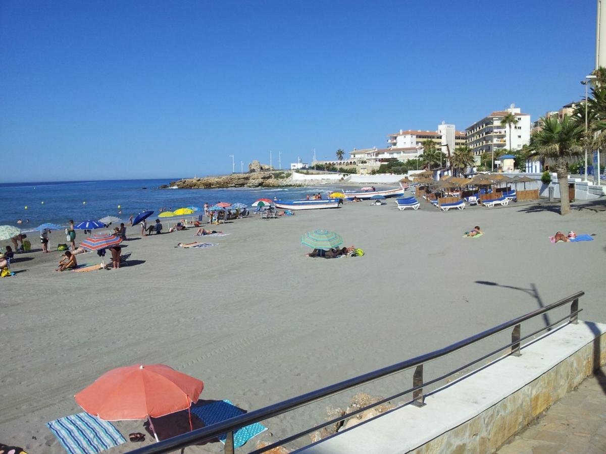 Apartment Fuentes De Nerja Bagian luar foto